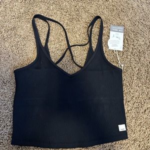 NWT Vuori rib crop tank M